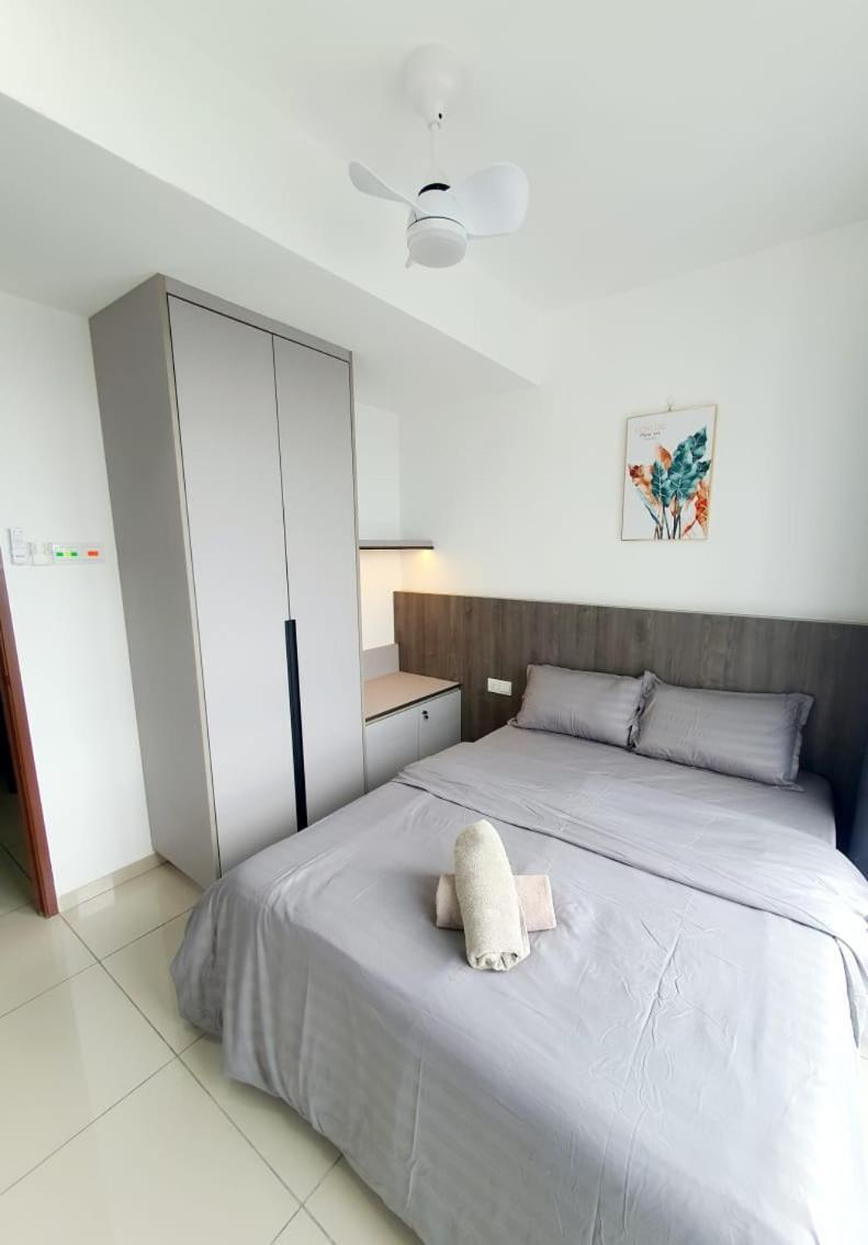 בוקיט מרטג'אם Lovely 2Room Suite6Pax@Sky Condo Juru Sentral מראה חיצוני תמונה