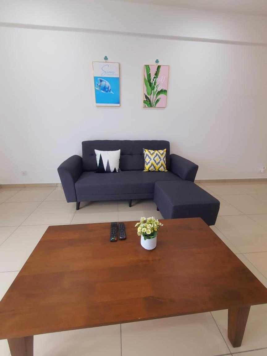 בוקיט מרטג'אם Lovely 2Room Suite6Pax@Sky Condo Juru Sentral מראה חיצוני תמונה